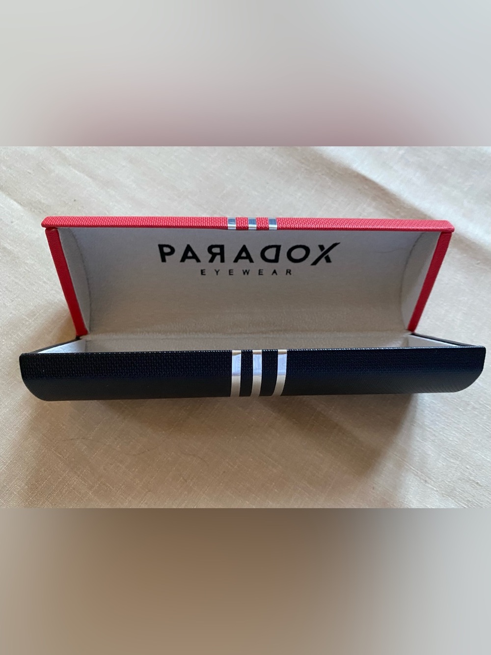 Paradox Eyewear Clamshell Case | Red/Black Racing Stripe Tech Design (case only)